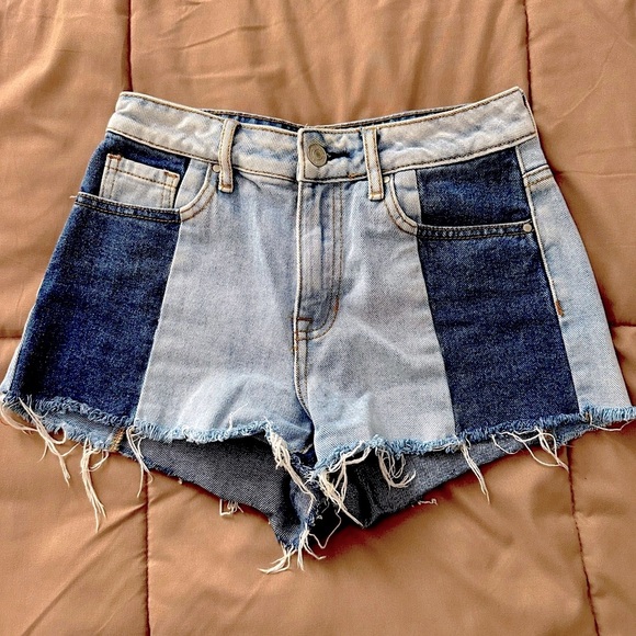 Patch Jean Shorts - Picture 1 of 4